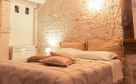 Widespread Trulli In The Historic Center - Trulli Antichi Mestieri